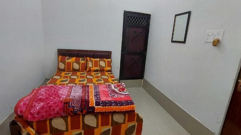 Отель Oyo Mughal Darbar