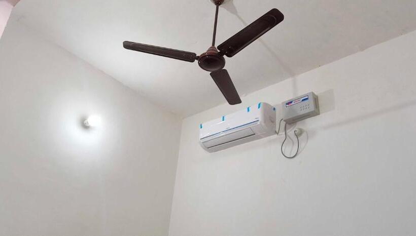 Отель Oyo Mughal Darbar