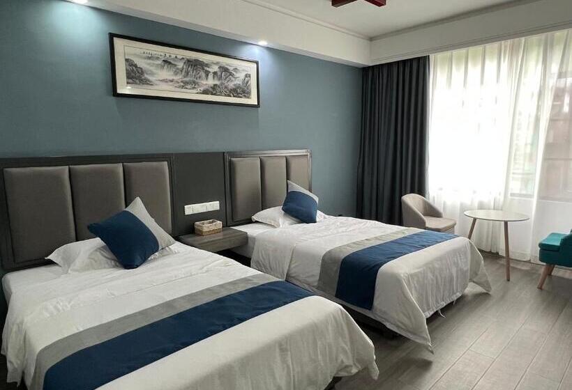 Hotelli Zhangjiajie Happy Inn