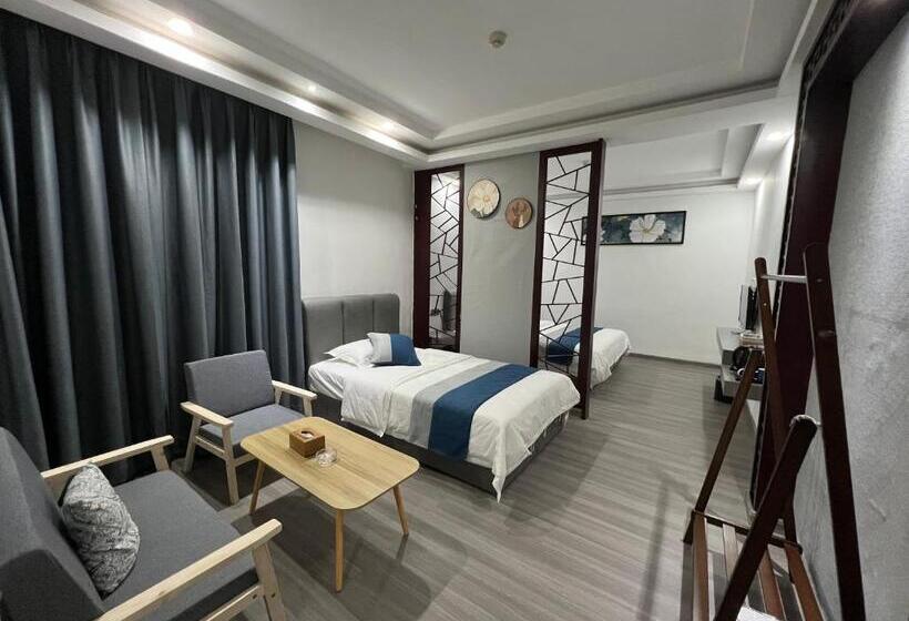 Hotelli Zhangjiajie Happy Inn