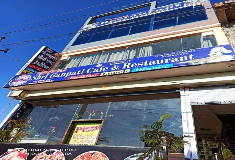 酒店 Oyo Shree Ganpati Cafe & Restaurant