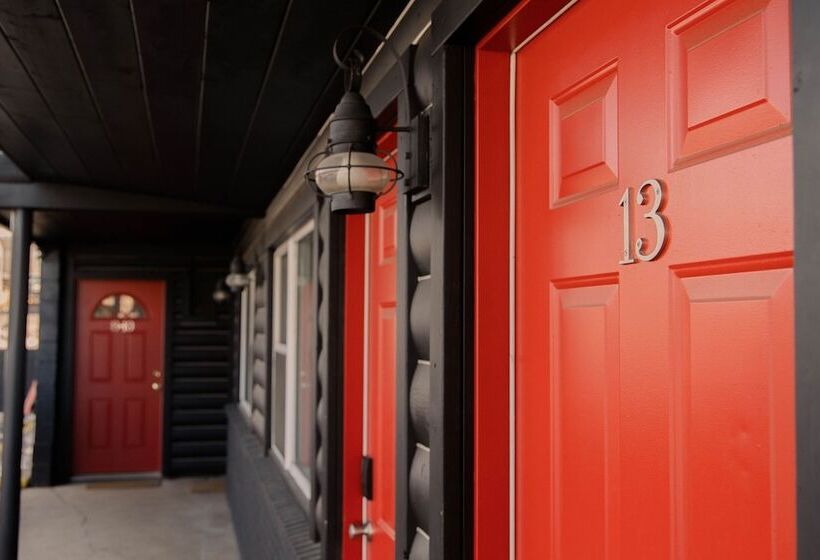 汽车旅馆 The Timberline