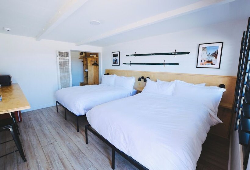 汽车旅馆 The Timberline