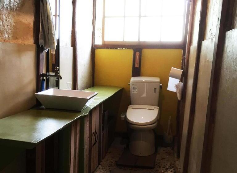 膳宿费 標高400メートル古民家一棟貸しナノビレッジ岡山