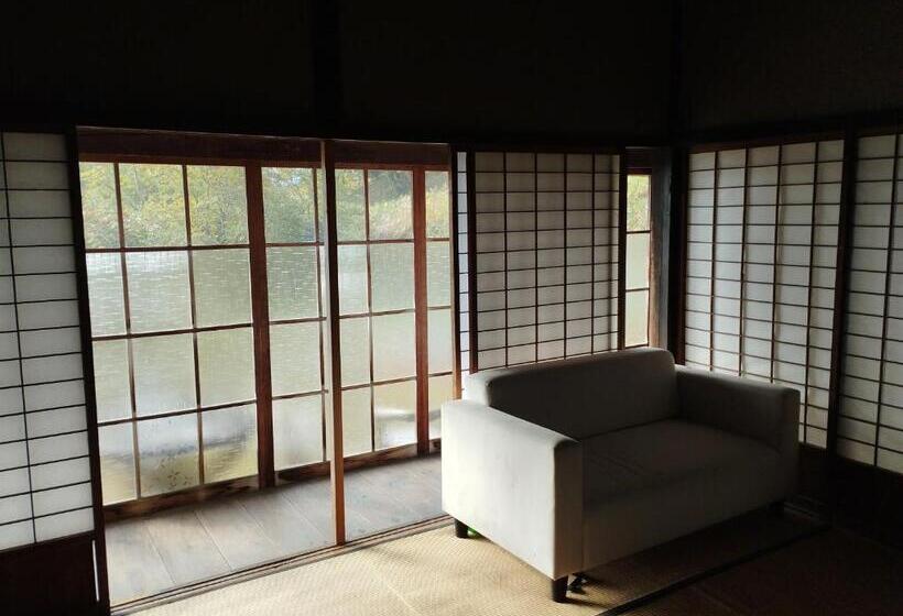 膳宿费 標高400メートル古民家一棟貸しナノビレッジ岡山