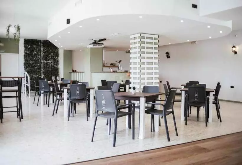 پانسیون Hostal Entreolivos