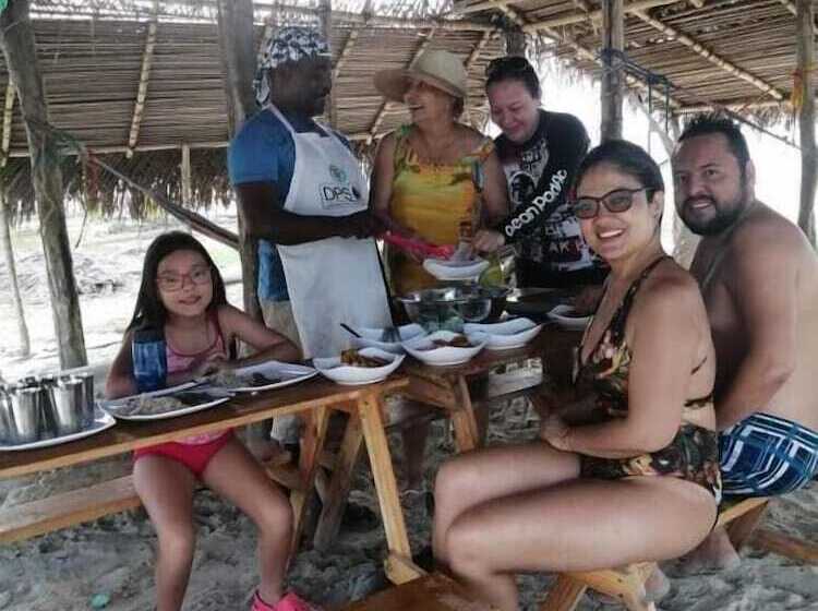 Urantia Beach Hostel & Camping