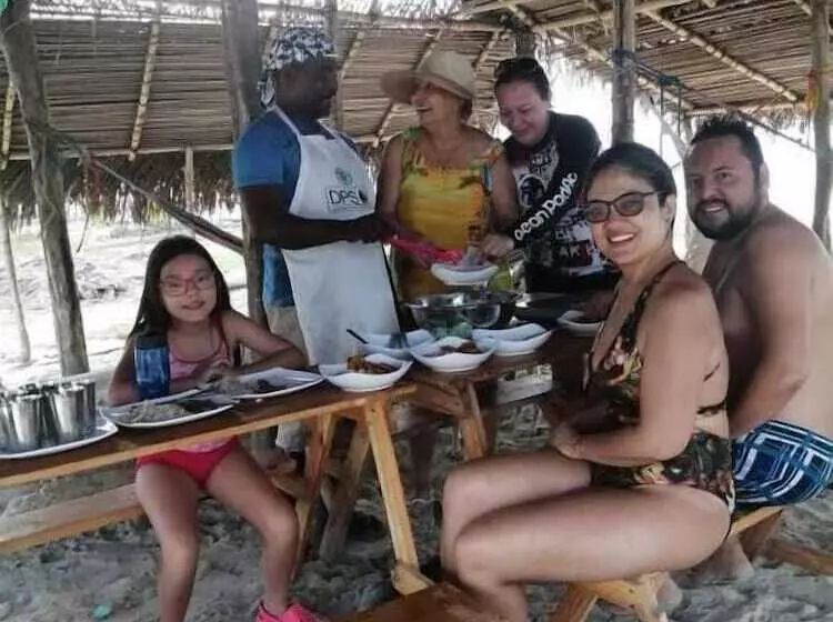 Urantia Beach Hostel & Camping