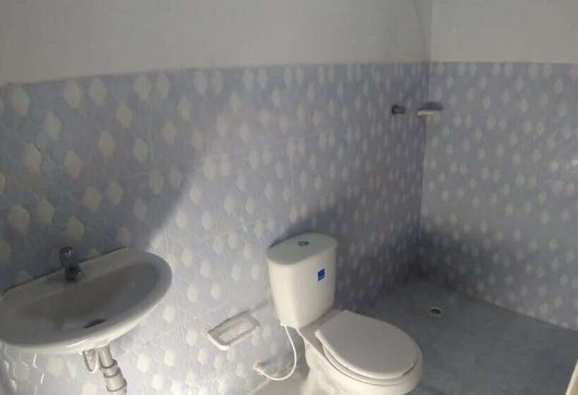 Urantia Beach Hostel & Camping