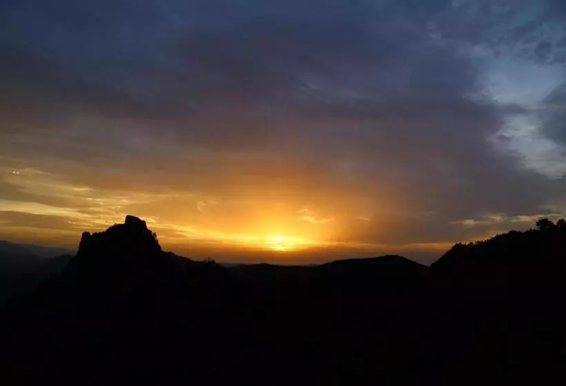 Retkeilymaja Gite D étape De Roquefixade