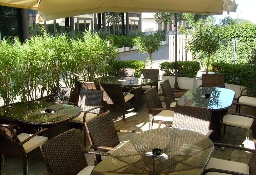 Hotelli Dell Amarissimo