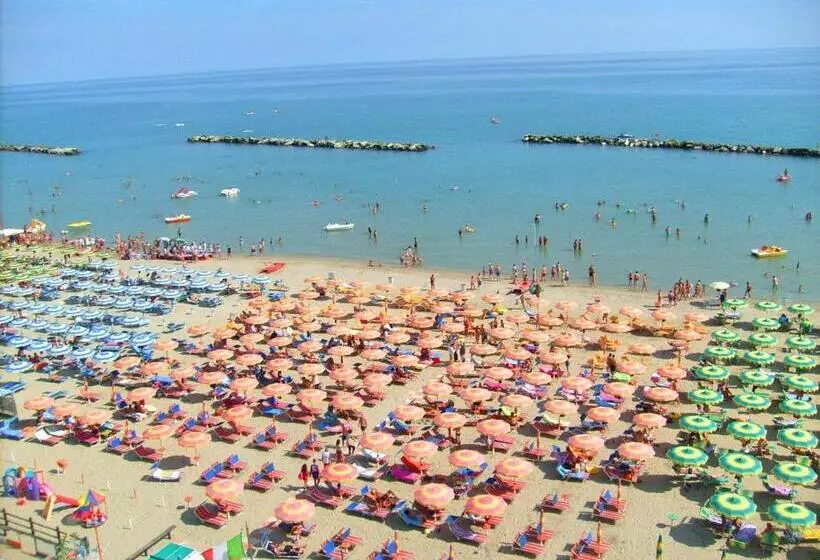 Hotelli Dell Amarissimo