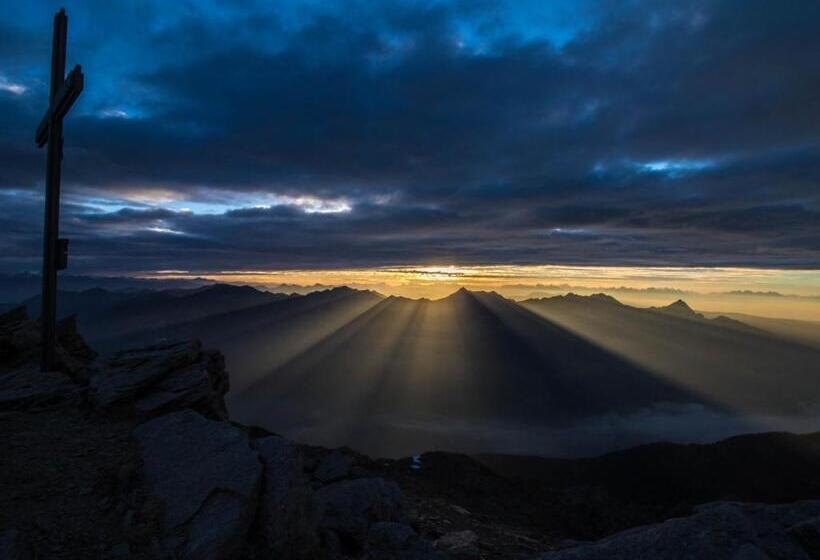 Hotel Tiroler Kreuz