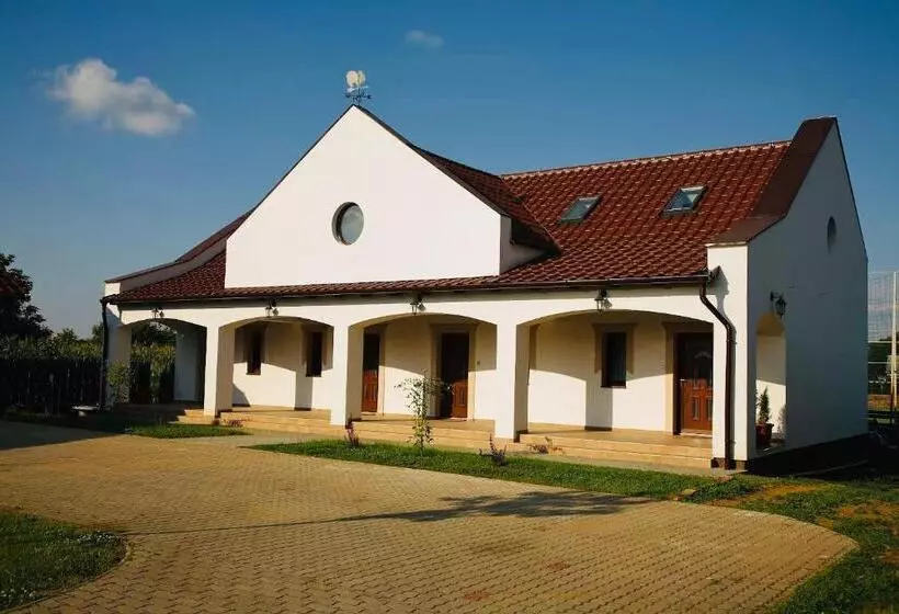 ペンション Viktor Vendégház és Apartmanház