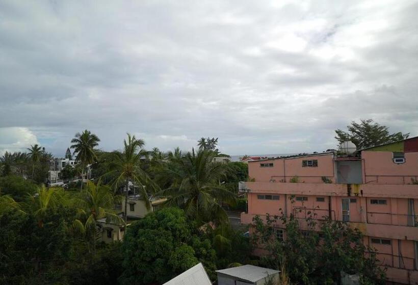 تختخواب و صبحانه La Dorade