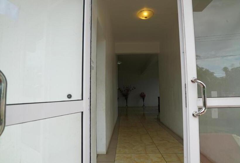 تختخواب و صبحانه La Dorade