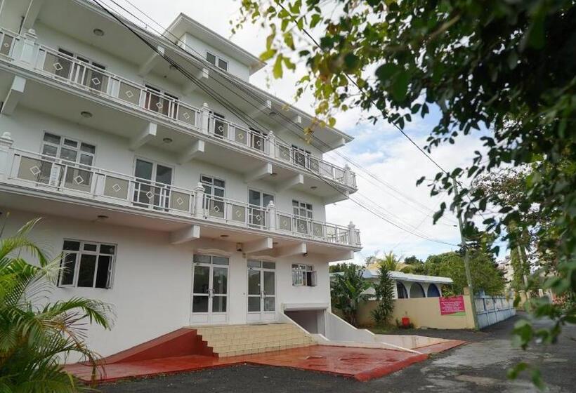 تختخواب و صبحانه La Dorade