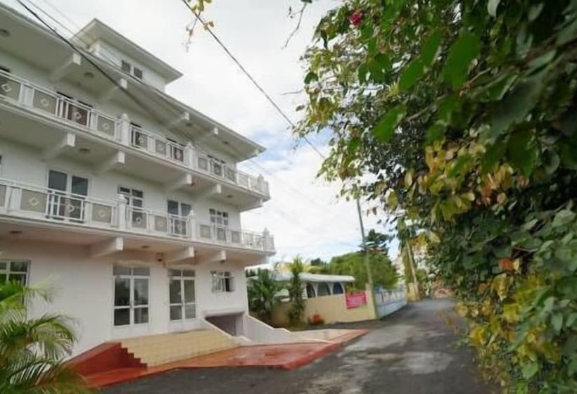 تختخواب و صبحانه La Dorade