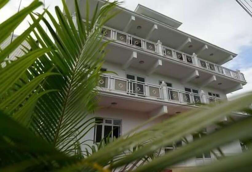 تختخواب و صبحانه La Dorade