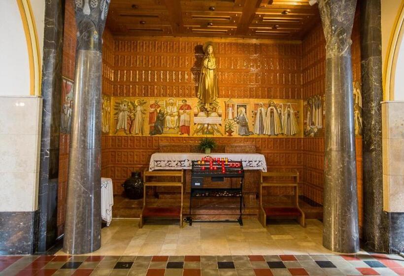 تختخواب و صبحانه Old Parish House