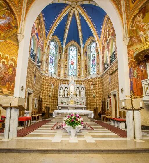 تختخواب و صبحانه Old Parish House