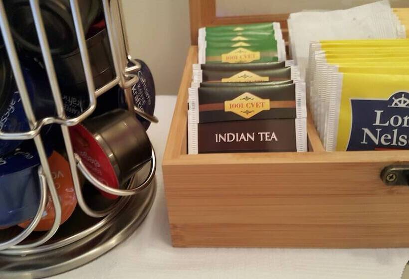 تختخواب و صبحانه Rooms & Apartments Kepic, Airport Accomodation