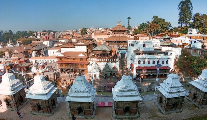 تختخواب و صبحانه Shraddha Palace