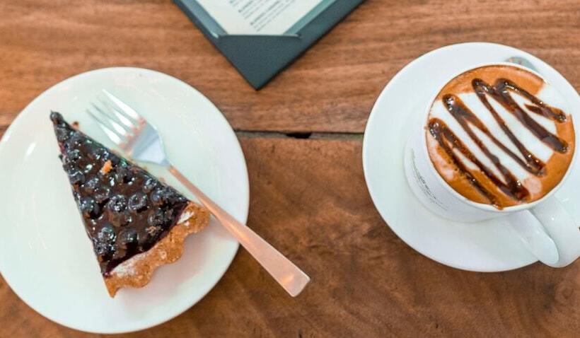 تختخواب و صبحانه Shraddha Palace