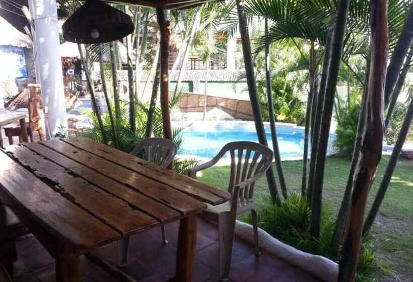 Dolphinbay Beachfront & Dive Resort