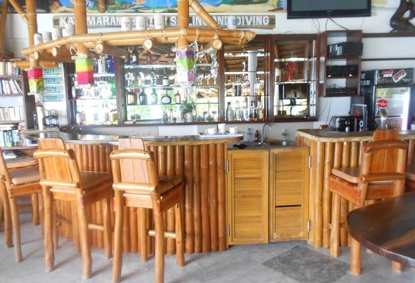 Dolphinbay Beachfront & Dive Resort