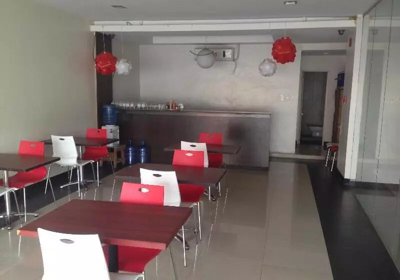 هتل Cherry Midtown