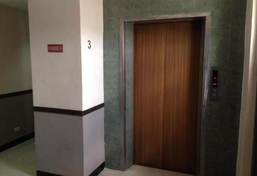 هتل Cherry Midtown