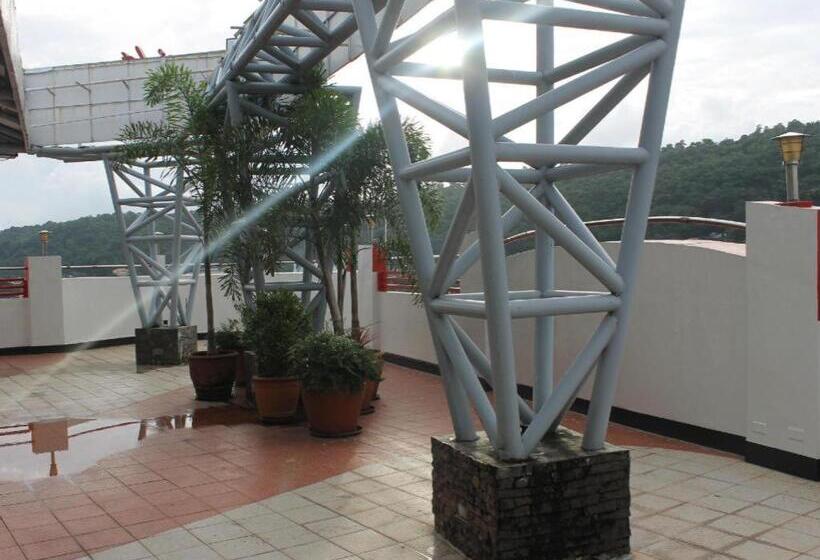 בית מלון כפרי Cherry Midtown