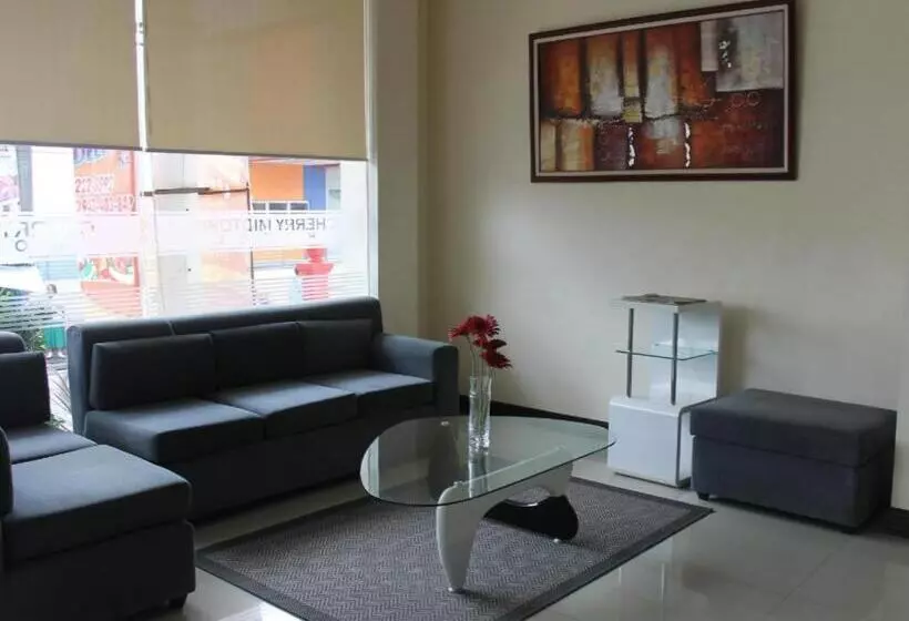 هتل Cherry Midtown