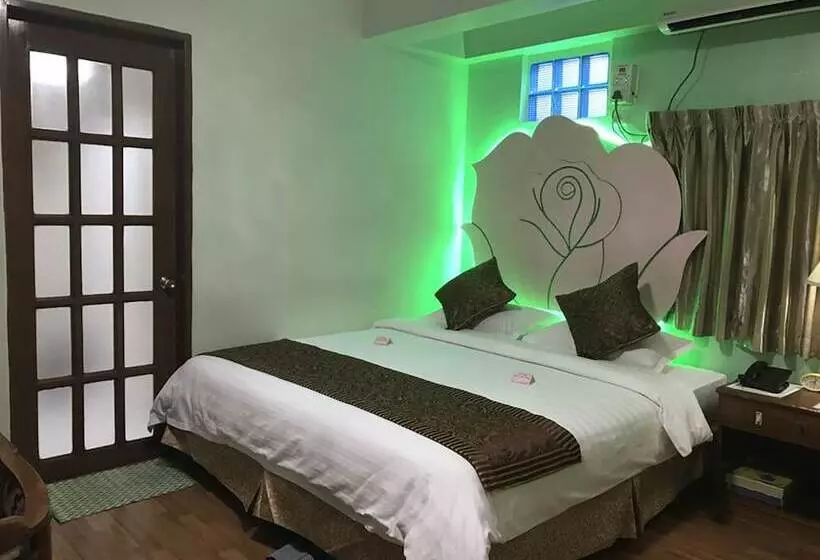 Hotel Crystal Palace