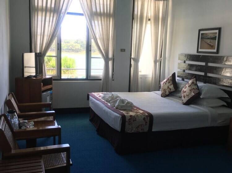 هتل Global Grace Pindaya