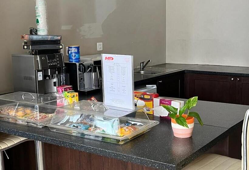 호텔 Hona Al Holm Furnished Units