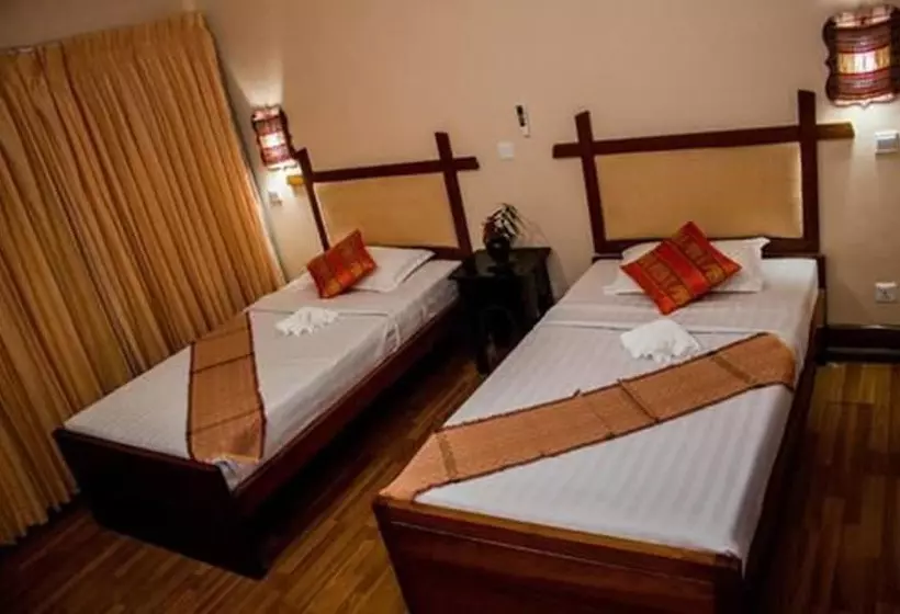 Hotel Lawkanat