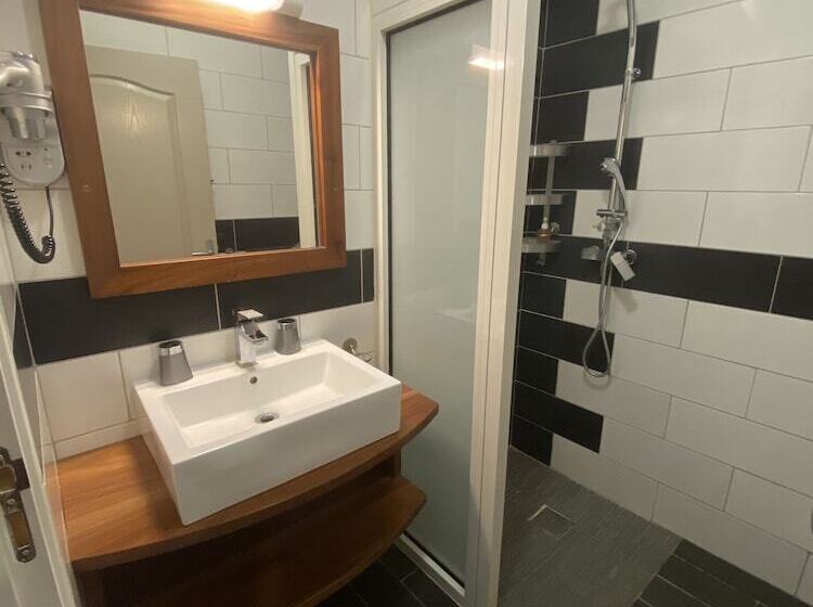 هتل Lindsey Hôtel