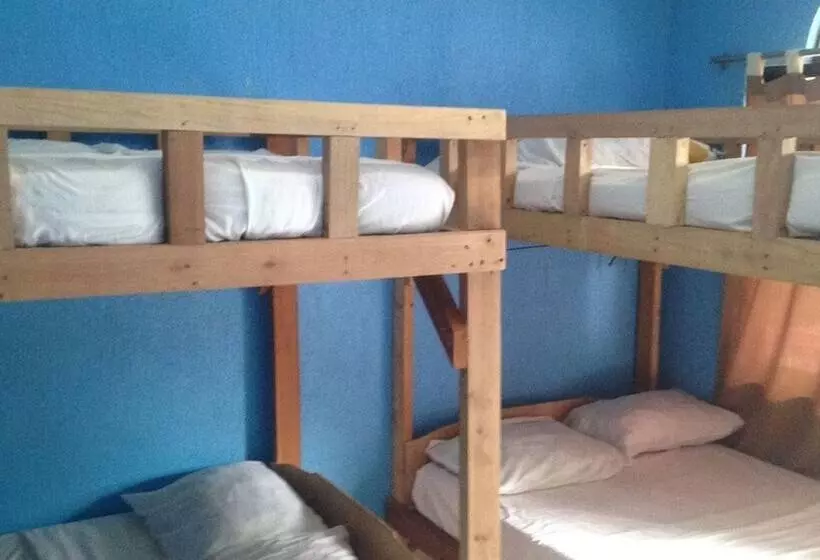هتل Lola S Lodge