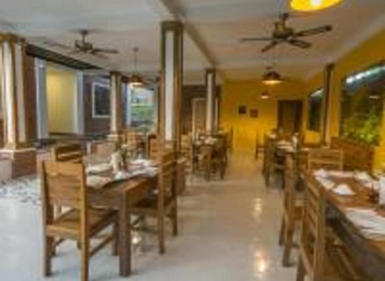 هتل Queen Jamadevi