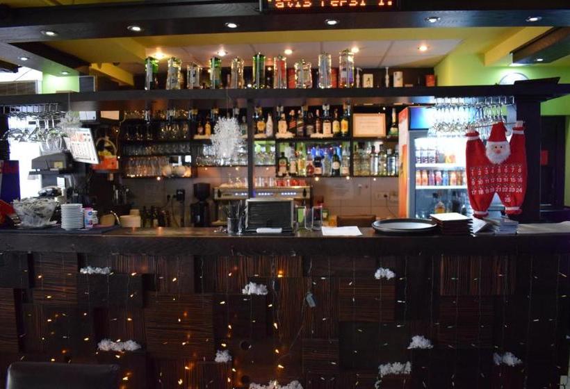 هتل 7even Weddings & Events