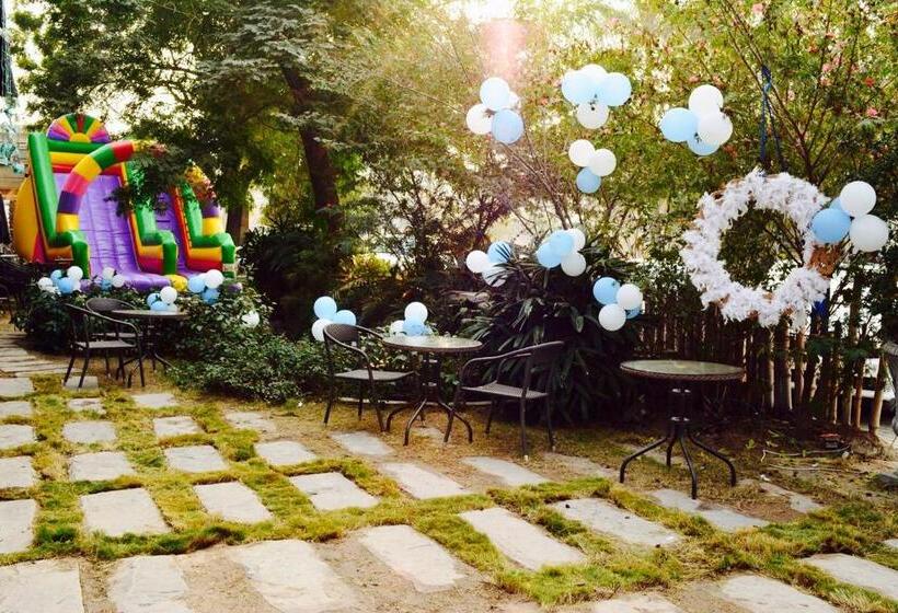 Royaute Luxury Suites And Hotel Gulberg Lahore