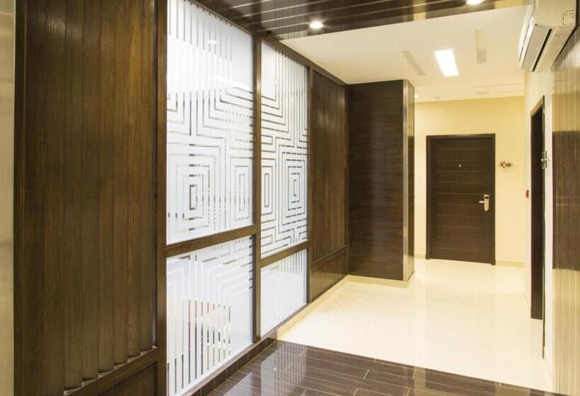 Royaute Luxury Suites And Hotel Gulberg Lahore