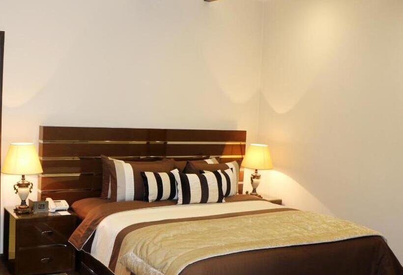 Royaute Luxury Suites And Hotel Gulberg Lahore