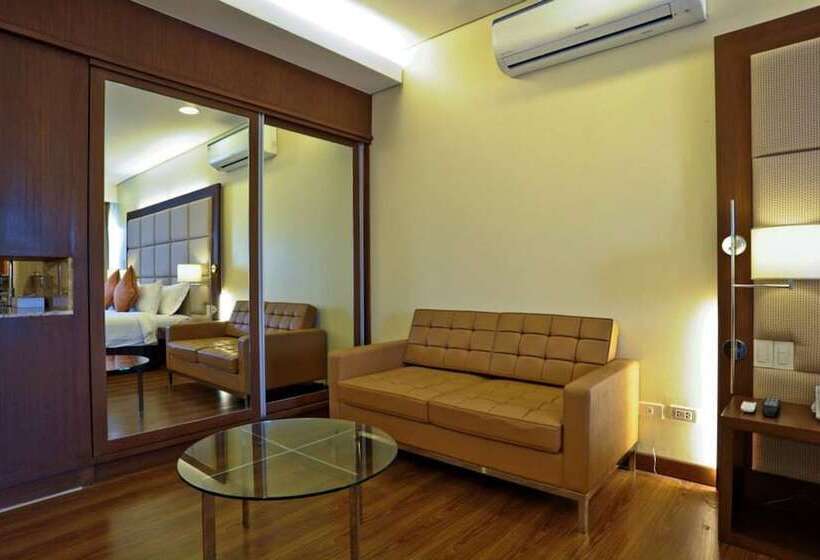 Hotell Santomas Suites