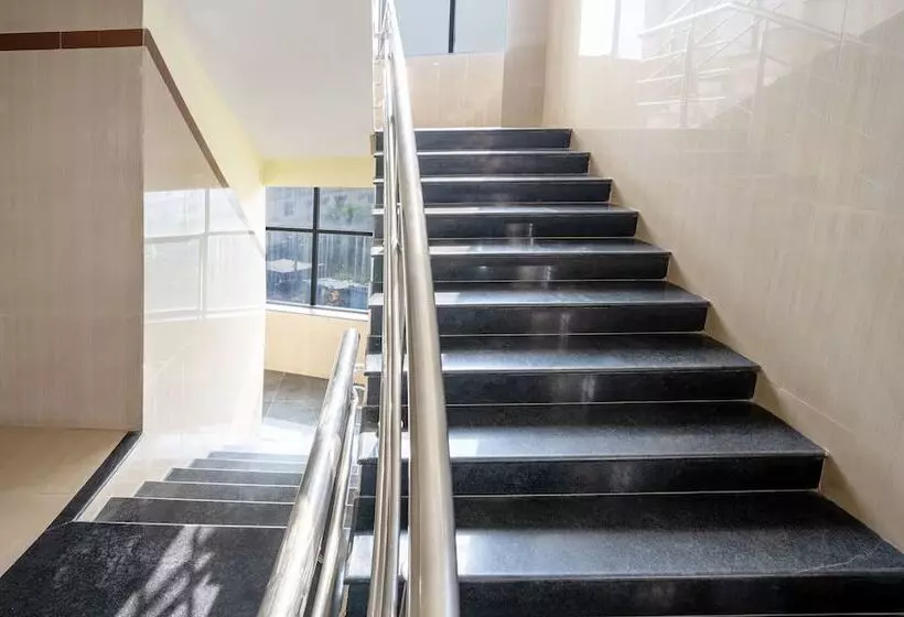 Itsy Hotels Vijaya Residency