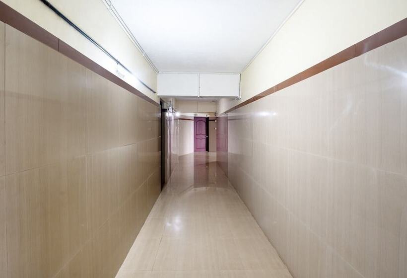 Itsy Hotels Vijaya Residency