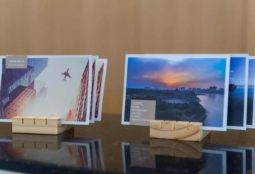 Chonpines Hotels·leshan Giant Buddha