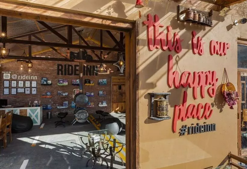 ホテル Ride Inn Cafe And Resort